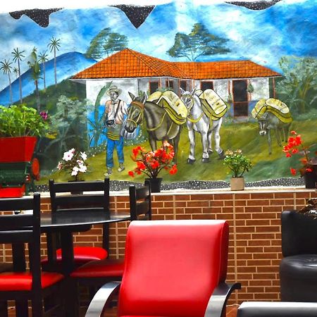 سالنتو Hostal La Pijarana المظهر الخارجي الصورة